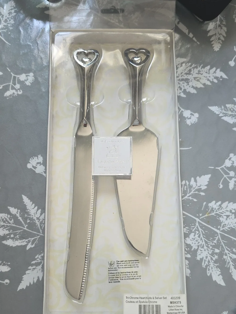 Lillian Rose Heart-Top Stainless Steel Cake Knife & Server Set - Silver